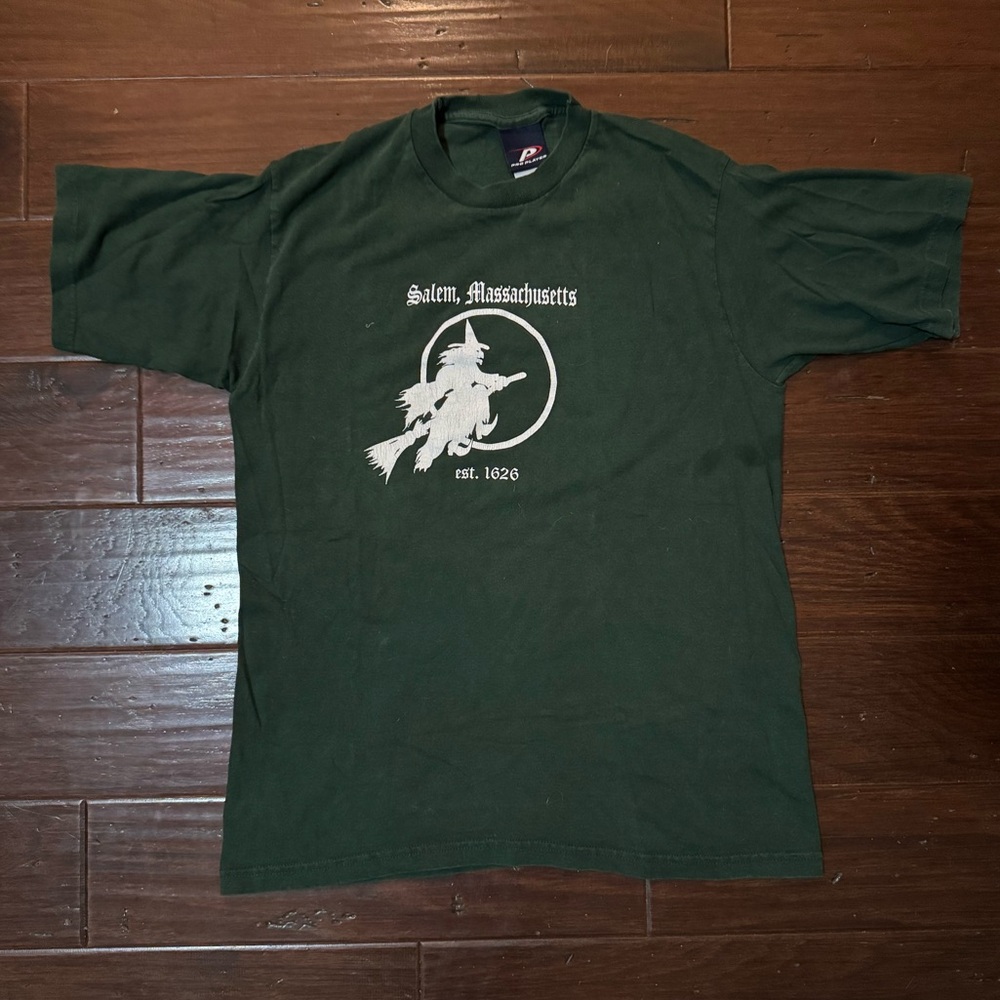 Vintage Salem Massachusetts Witch Tourist Tee - Picture 2 of 6